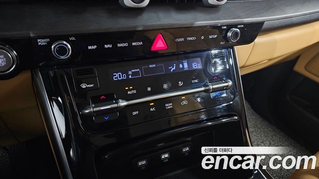 Kia Canival 2021 — photo 33