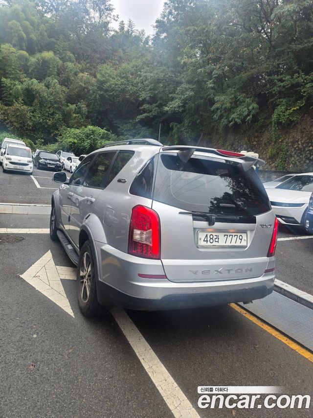 KG Mobility Rexton 2015 — photo 2