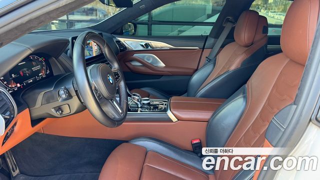 BMW 8-Series 2023 — photo 10