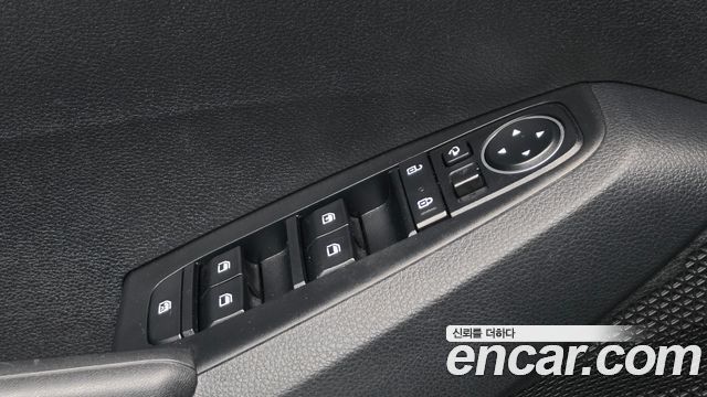 Kia Seltos 2023 — photo 12