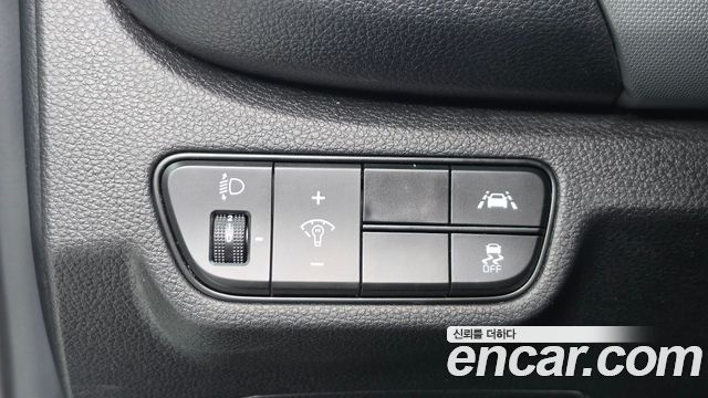 Kia Seltos 2023 — photo 13