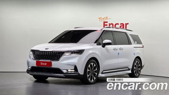 Kia Canival 2021 — photo 1