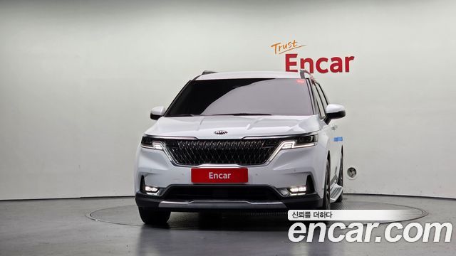 Kia Canival 2021 — photo 3