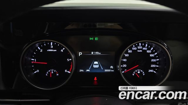 Kia Canival 2021 — photo 8