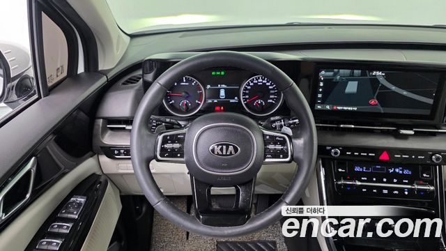 Kia Canival 2021 — photo 13