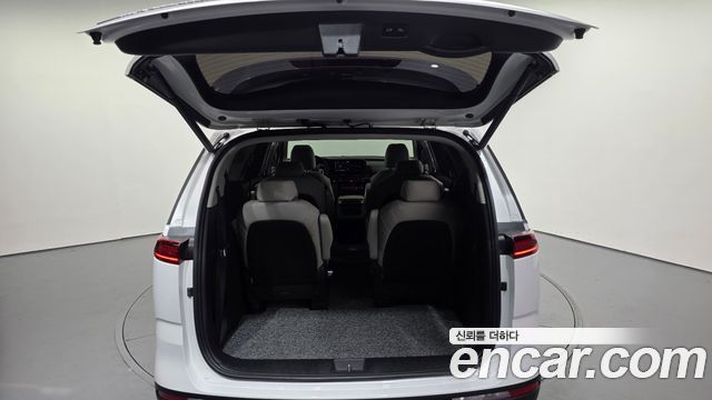 Kia Canival 2021 — photo 20