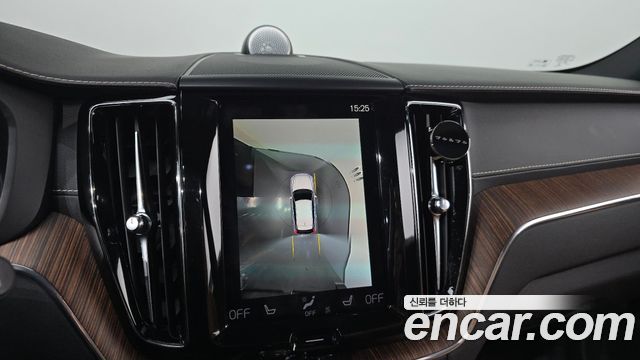 Volvo XC60 2021 — photo 20