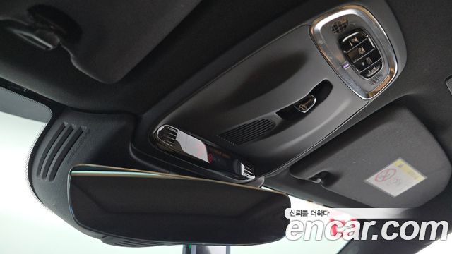 Volvo XC60 2021 — photo 33