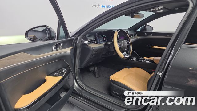 Kia K5 2023 — photo 13