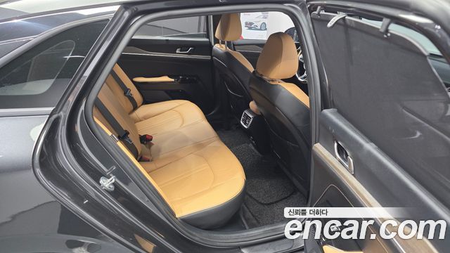 Kia K5 2023 — photo 18