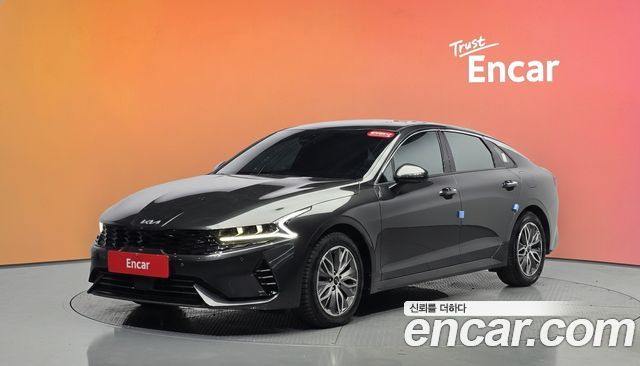 Kia K5 2023 — photo 1