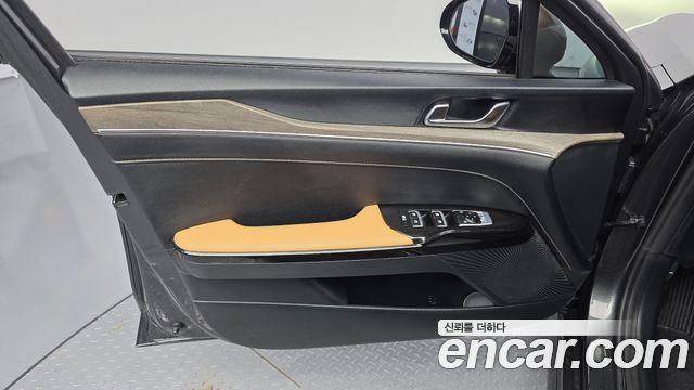 Kia K5 2023 — photo 14