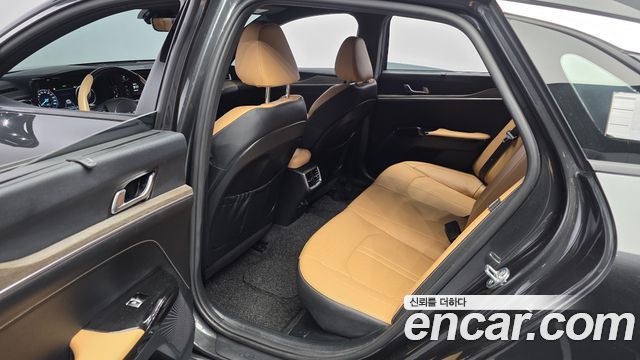 Kia K5 2023 — photo 16