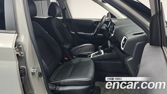 Hyundai Venue 2021 — photo 18