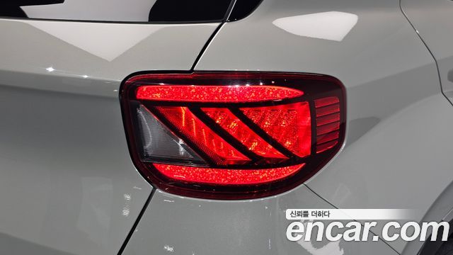 Hyundai Venue 2021 — photo 9