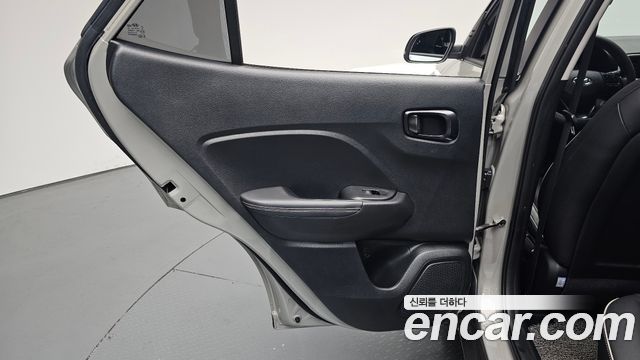 Hyundai Venue 2021 — photo 15