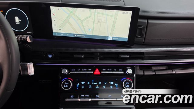 Hyundai Santafe 2024 — photo 18