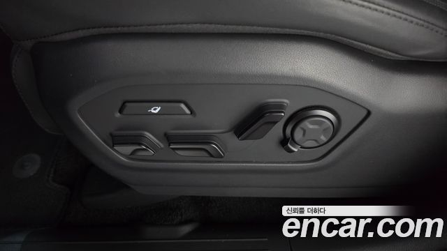 Hyundai Santafe 2024 — photo 32