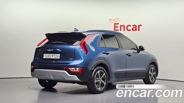 Kia Niro 2022 — photo 2