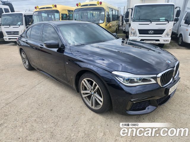 BMW 7-Series 2018 — photo 3