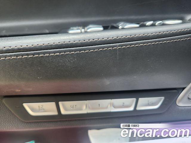 BMW 7-Series 2018 — photo 14