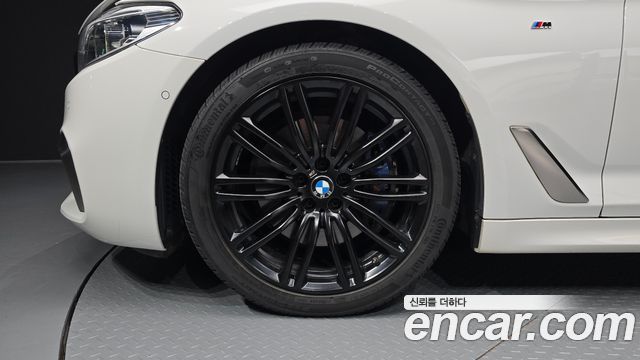 BMW 5-Series 2018 — photo 5