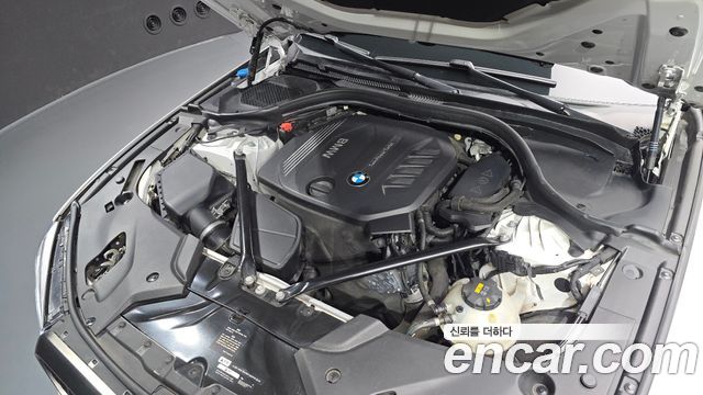 BMW 5-Series 2018 — photo 6