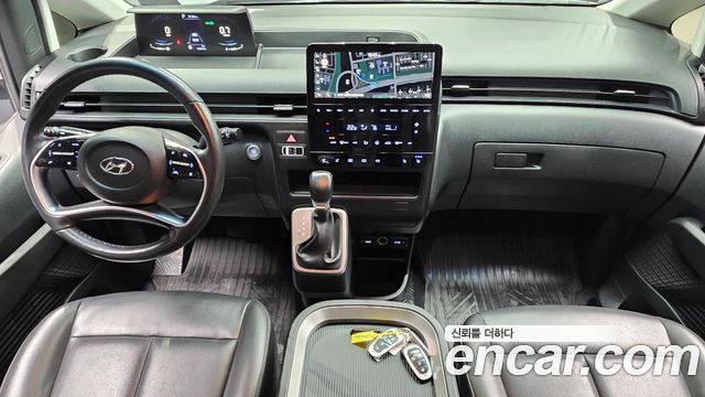 Hyundai Staria 2023 — photo 10