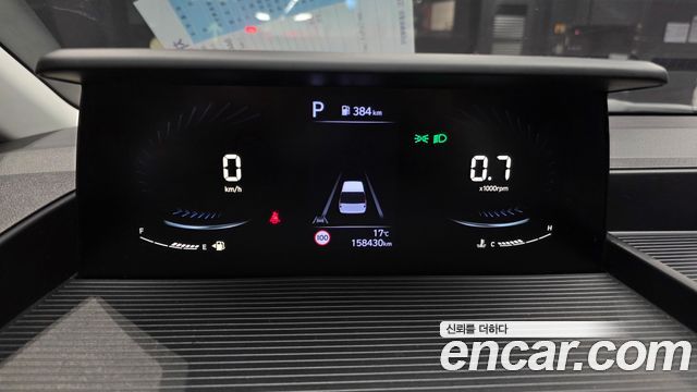 Hyundai Staria 2023 — photo 11