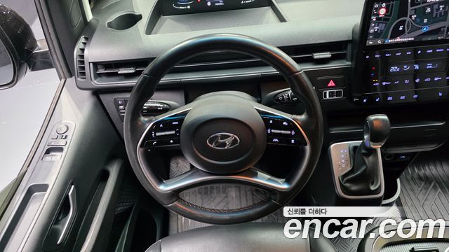 Hyundai Staria 2023 — photo 19