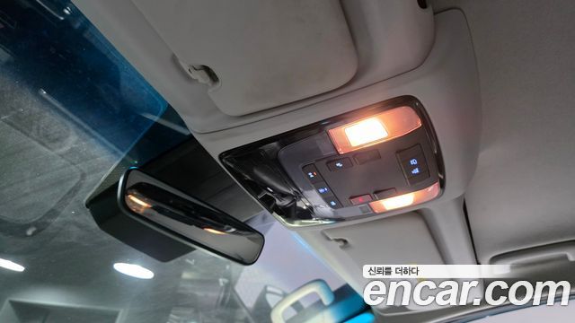 Hyundai Staria 2023 — photo 33