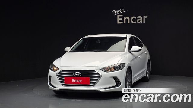 Hyundai AVANTE 2018 — photo 3