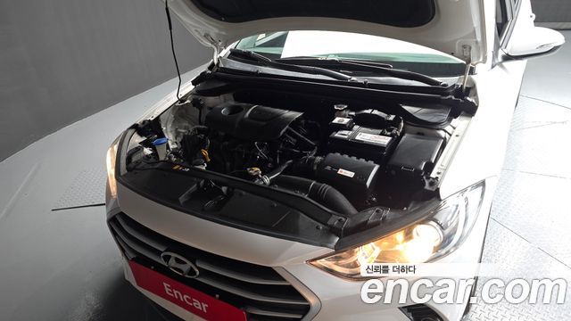 Hyundai AVANTE 2018 — photo 6