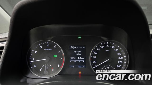 Hyundai AVANTE 2018 — photo 8