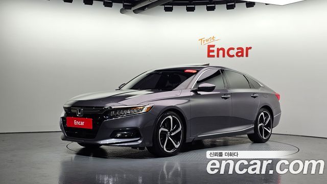 Honda Accord 2018 — photo 34