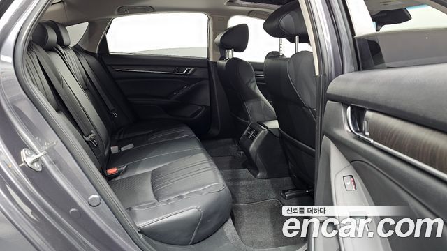Honda Accord 2018 — photo 18