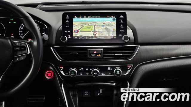 Honda Accord 2018 — photo 21