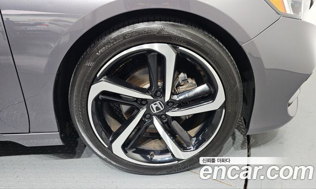 Honda Accord 2018 — photo 7
