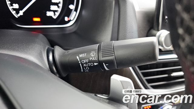 Honda Accord 2018 — photo 28
