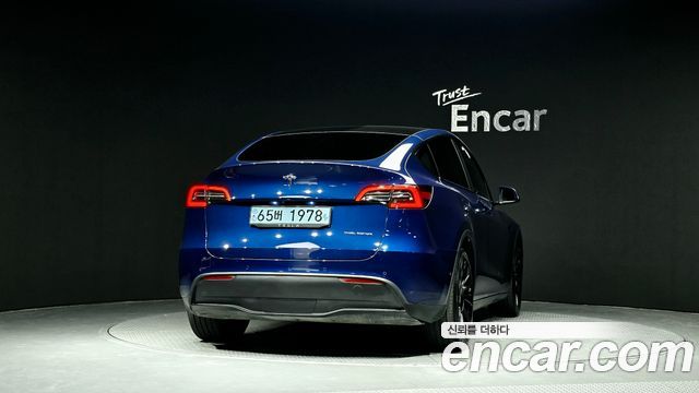 Tesla Model Y 2021 — photo 4