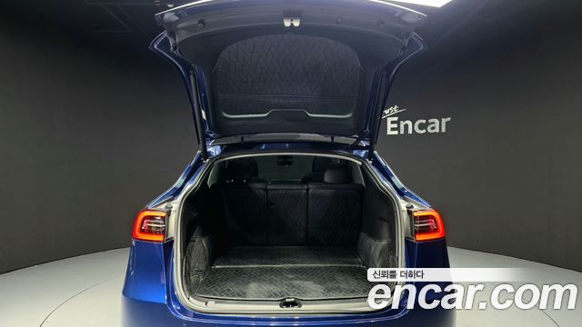 Tesla Model Y 2021 — photo 25