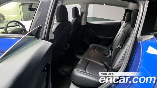 Tesla Model Y 2021 — photo 16