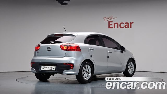 Kia pride 2015 — photo 2