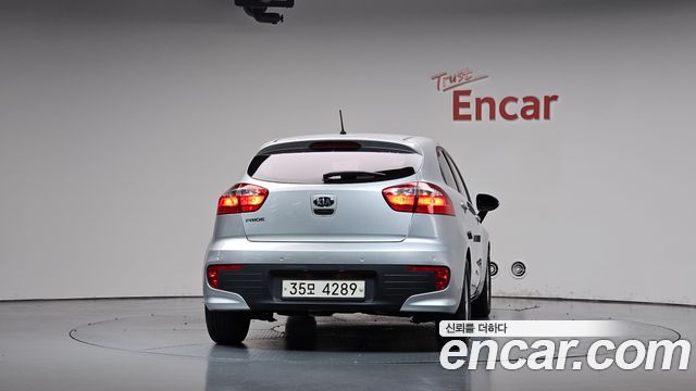 Kia pride 2015 — photo 4
