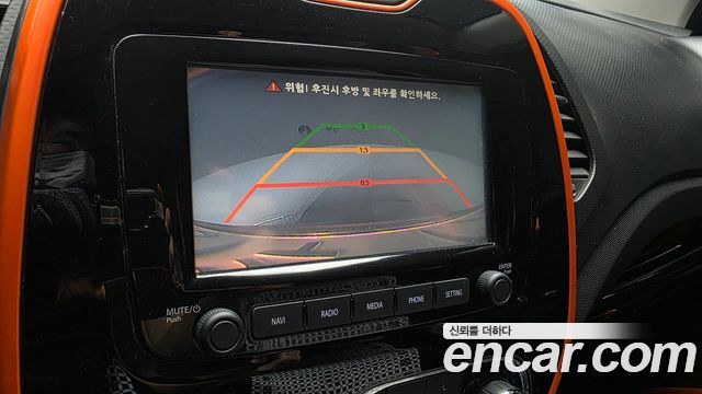 Renault Korea QM3 2015 — photo 21