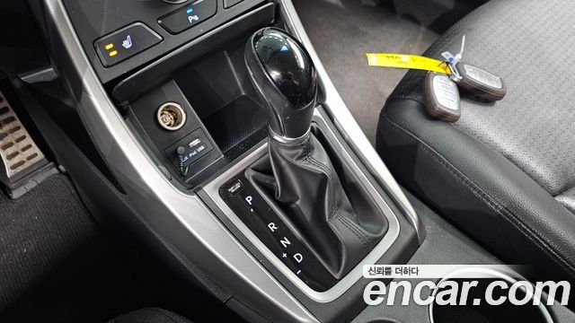 Hyundai AVANTE 2014 — photo 12