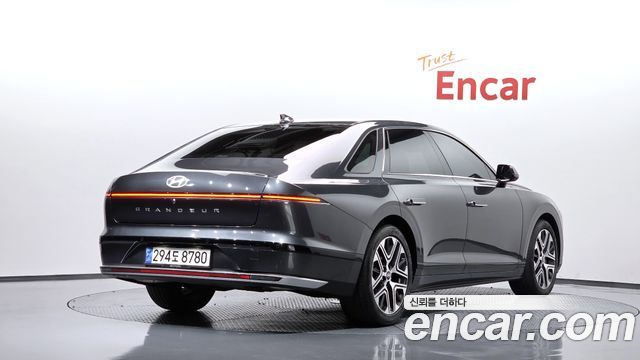 Hyundai Grandeur 2023 — photo 2