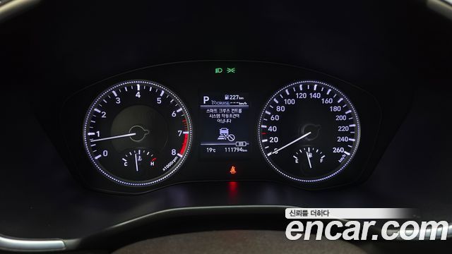 Hyundai Santafe 2019 — photo 11