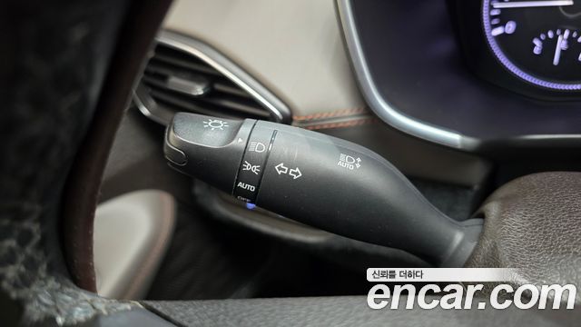 Hyundai Santafe 2019 — photo 25
