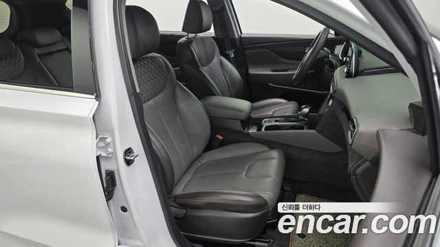 Hyundai Santafe 2019 — photo 16
